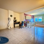 Maison mitoyenne à Aniche avec jardin et 2 chambres, possibilité d'en faire 3