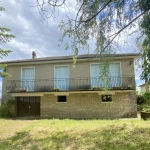 Charmant pavillon avec sous-sol et grand terrain à Cercy la Tour 58340