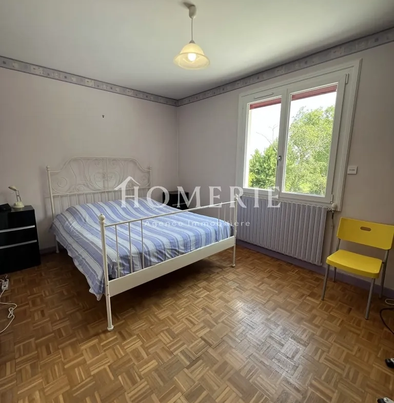 Maison de campagne de 96 m² à seulement 15 min de Sancerre avec grand jardin arboré 