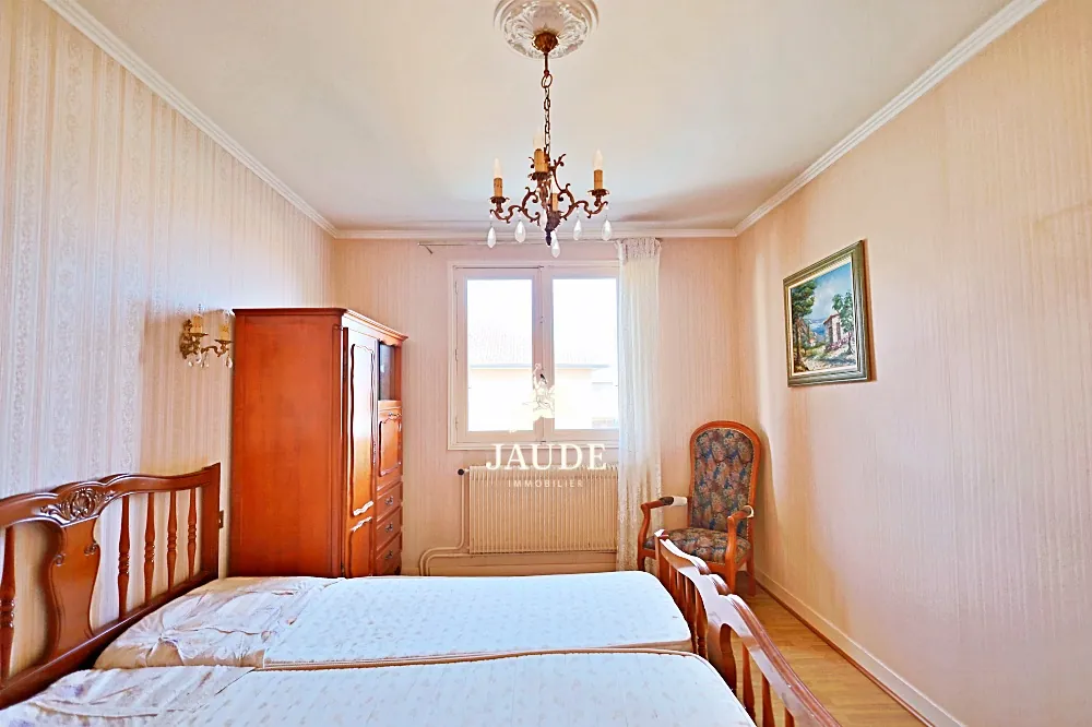 Maison 5 pièces à vendre à Cournon-d'Auvergne avec potentiel de rénovation 