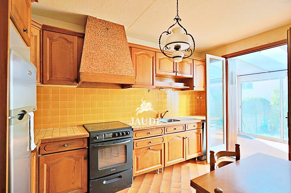 Maison 5 pièces à vendre à Cournon-d'Auvergne avec potentiel de rénovation 