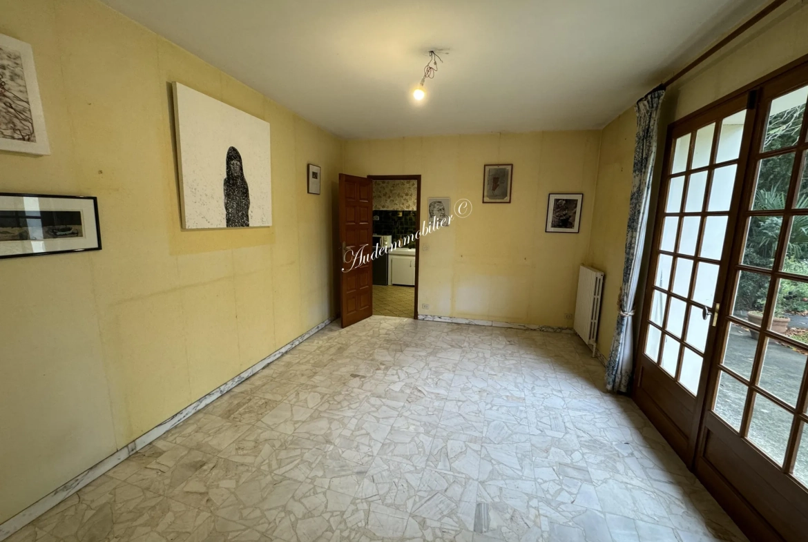 Belle maison familiale avec jardin et garages à Quillan en Haute-Vallée 