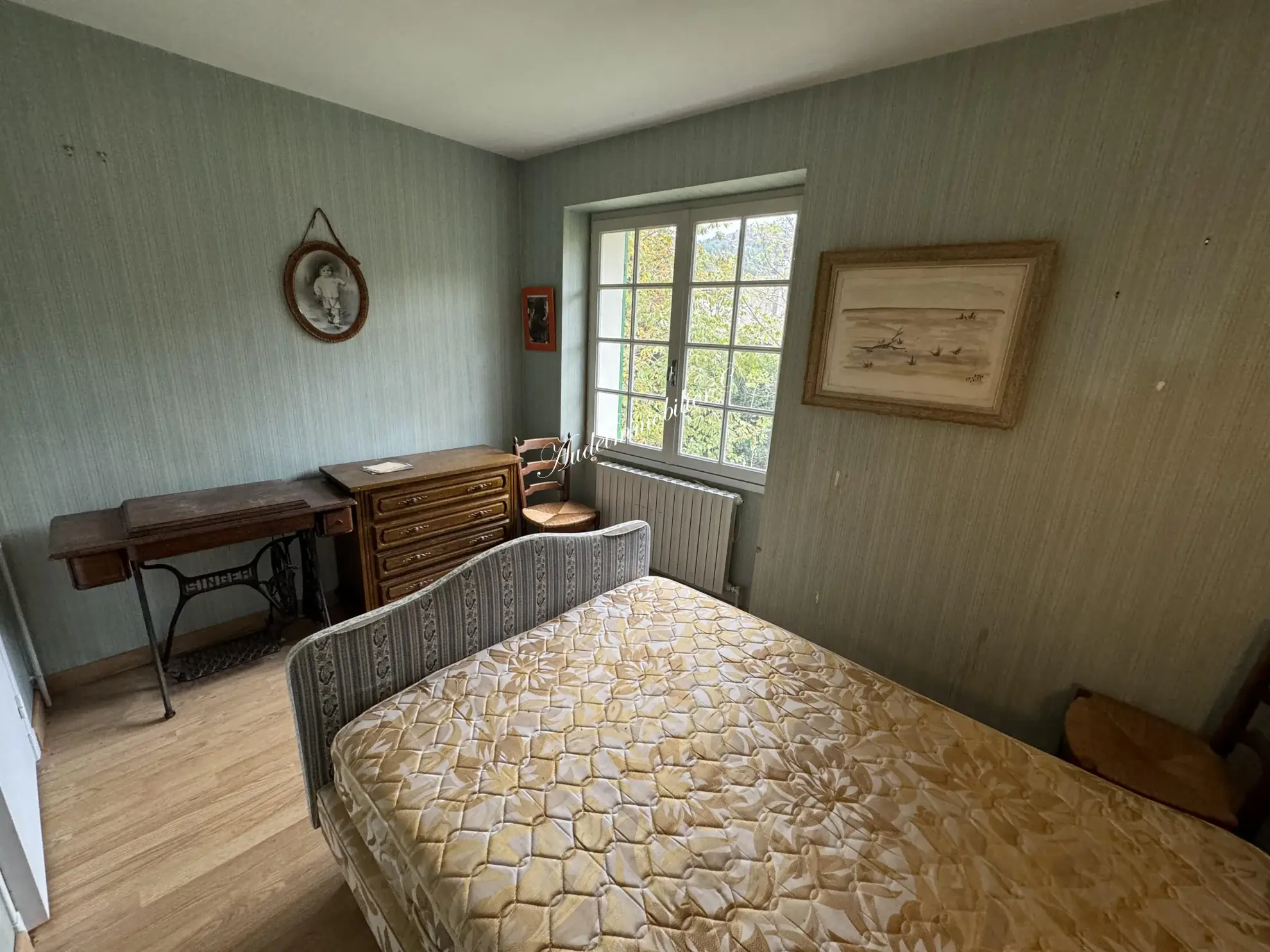 Belle maison familiale avec jardin et garages à Quillan en Haute-Vallée 