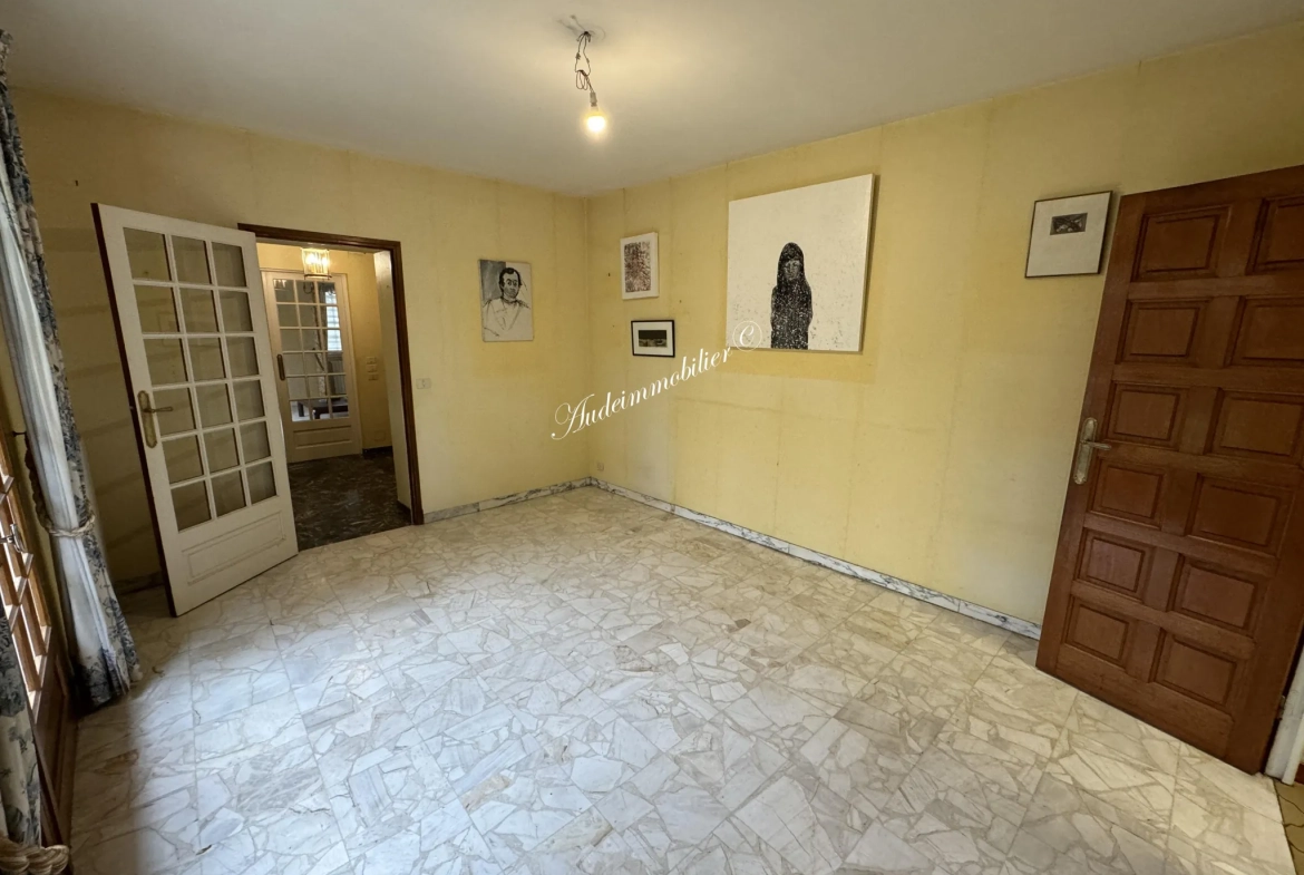 Belle maison familiale avec jardin et garages à Quillan en Haute-Vallée 