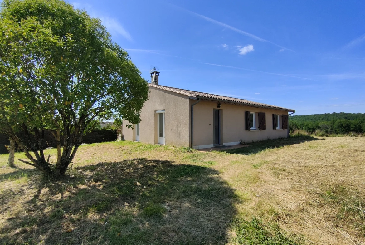 Maison récente à Caudrot avec 3 chambres, grand terrain et vue sur coteaux 