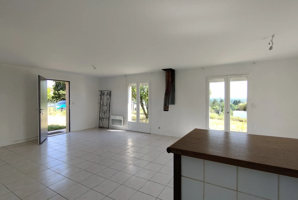 Maison récente à Caudrot avec 3 chambres, grand terrain et vue sur coteaux 