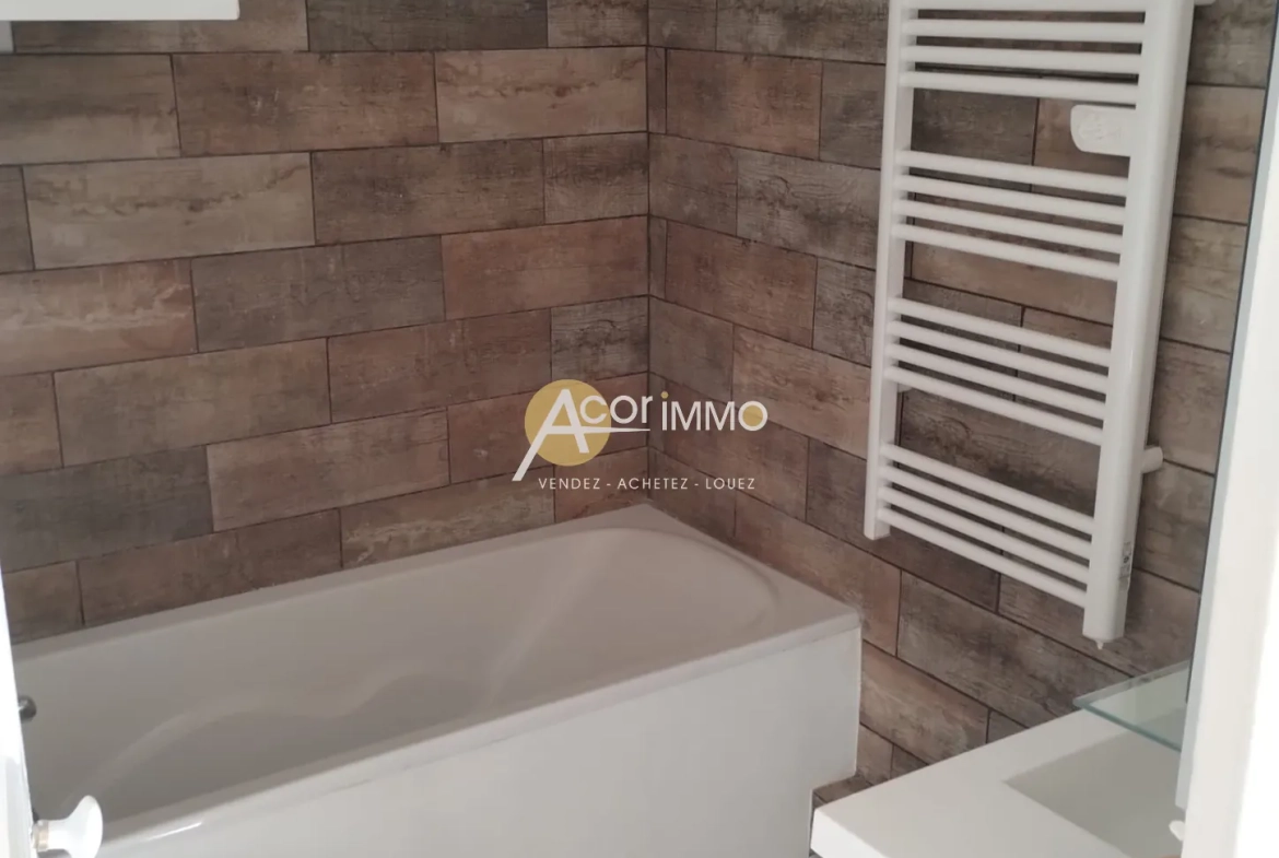 Studio rénové de 27 m² à Toulon, parfait pour investissement locatif 