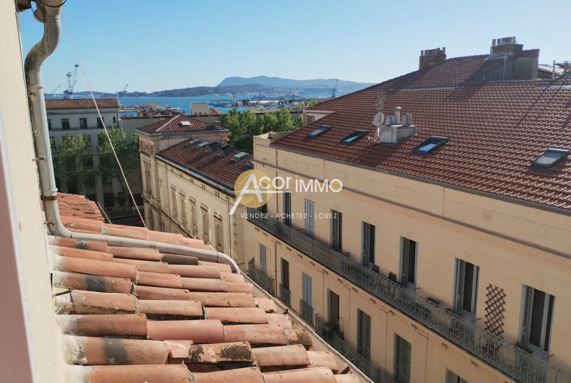 Studio rénové de 27 m² à Toulon, parfait pour investissement locatif 