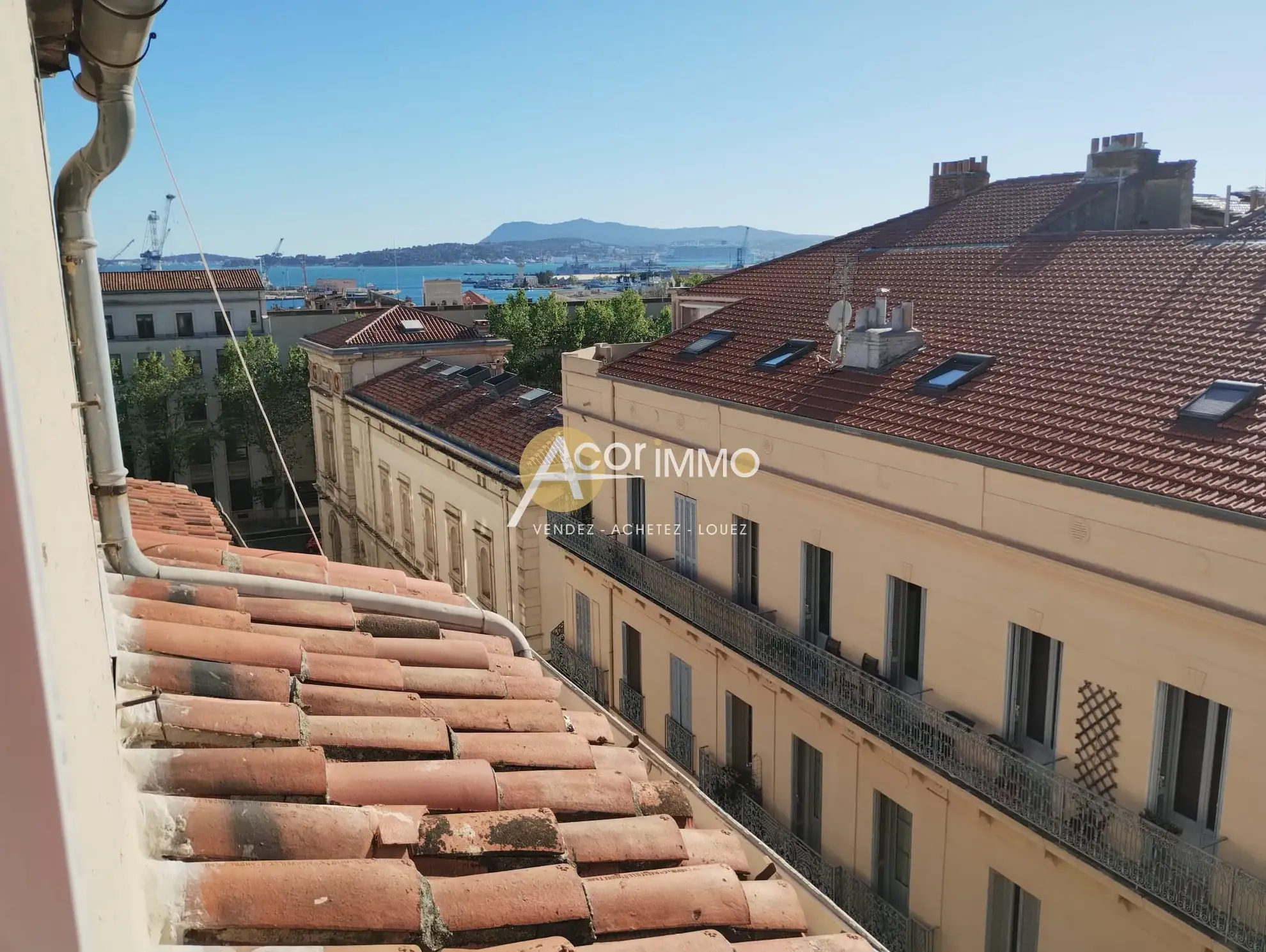 Studio rénové de 27 m² à Toulon, parfait pour investissement locatif 