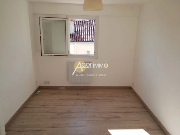 Studio rénové de 27 m² à Toulon, parfait pour investissement locatif 