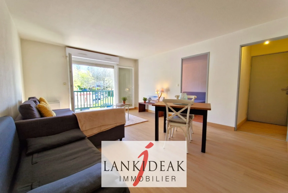 Appartement T2 de 47 m² avec terrasse et parking à Cambo les Bains 