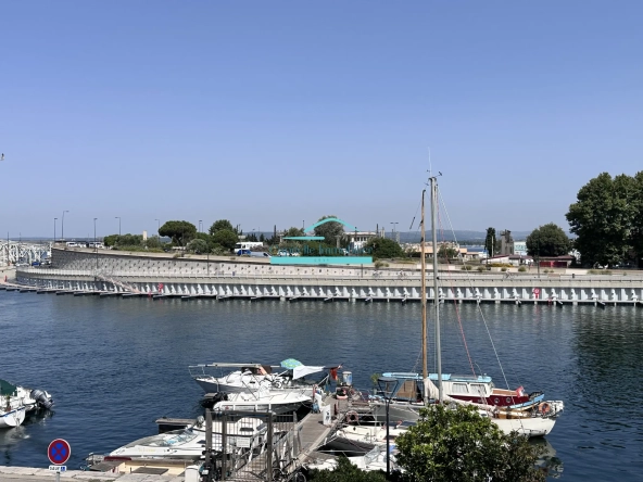 Appartement T3 avec terrasse, garage et vue imprenable à Sète