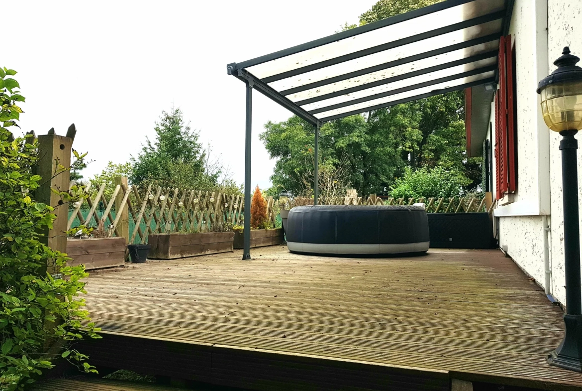Maison individuelle de 151 m² avec terrain de 2148 m² proche de Nevers 