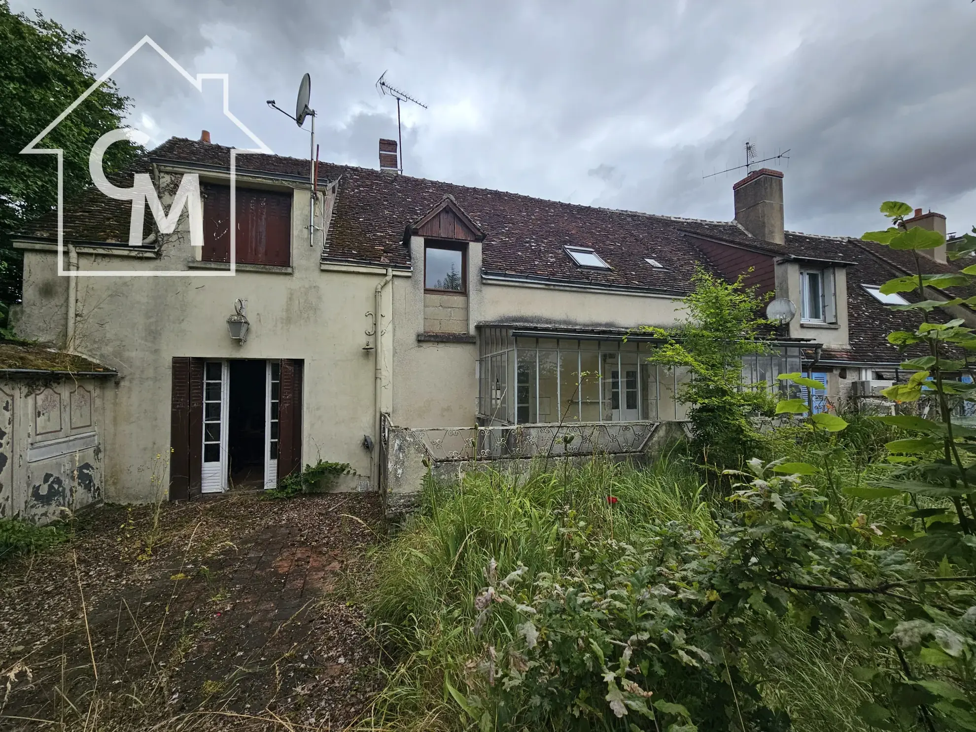 Maison à Moisy de 93 m² avec jardin, garage et travaux à prévoir 