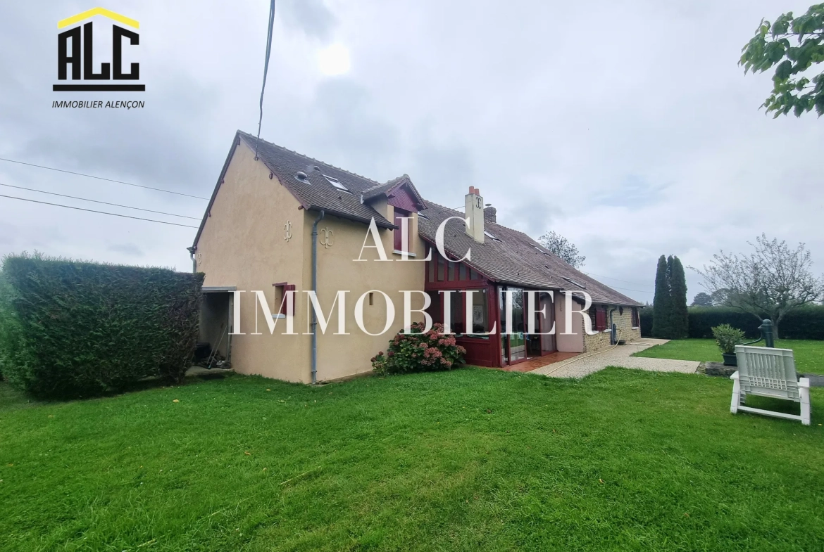 A vendre maison de campagne de 150 m² à Le Mêle-sur-Sarthe 