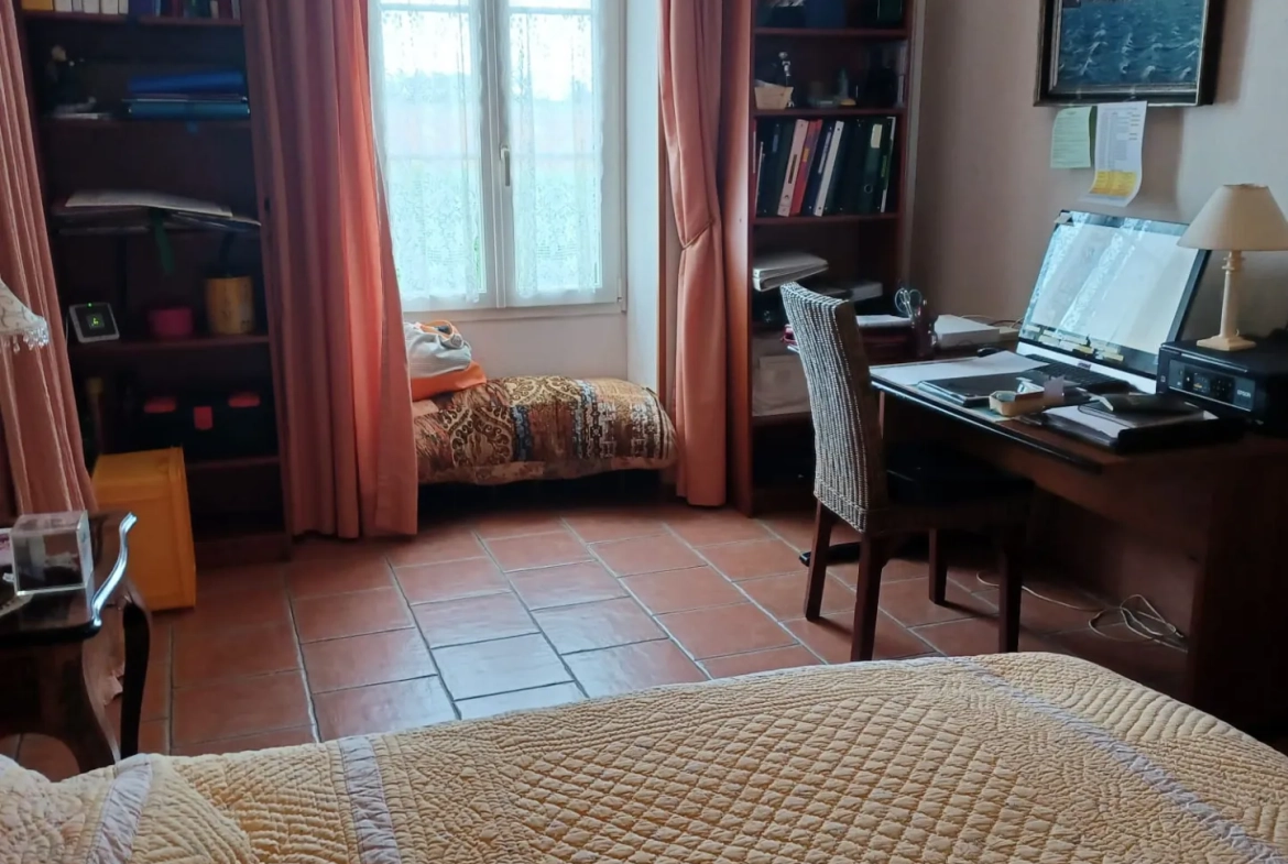A vendre maison de campagne de 150 m² à Le Mêle-sur-Sarthe 
