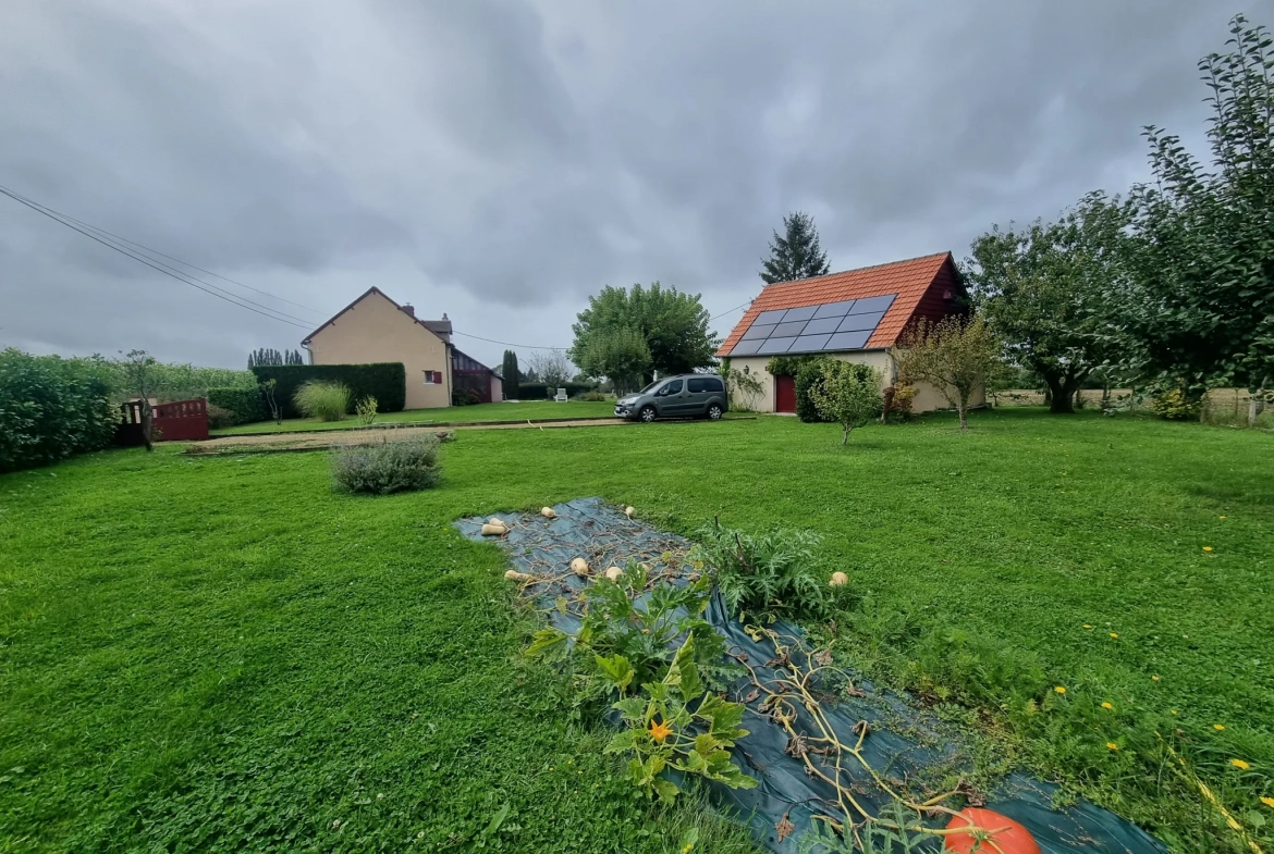 A vendre maison de campagne de 150 m² à Le Mêle-sur-Sarthe 