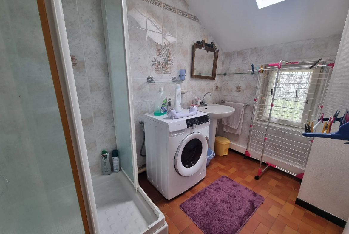 A vendre maison de campagne de 150 m² à Le Mêle-sur-Sarthe 
