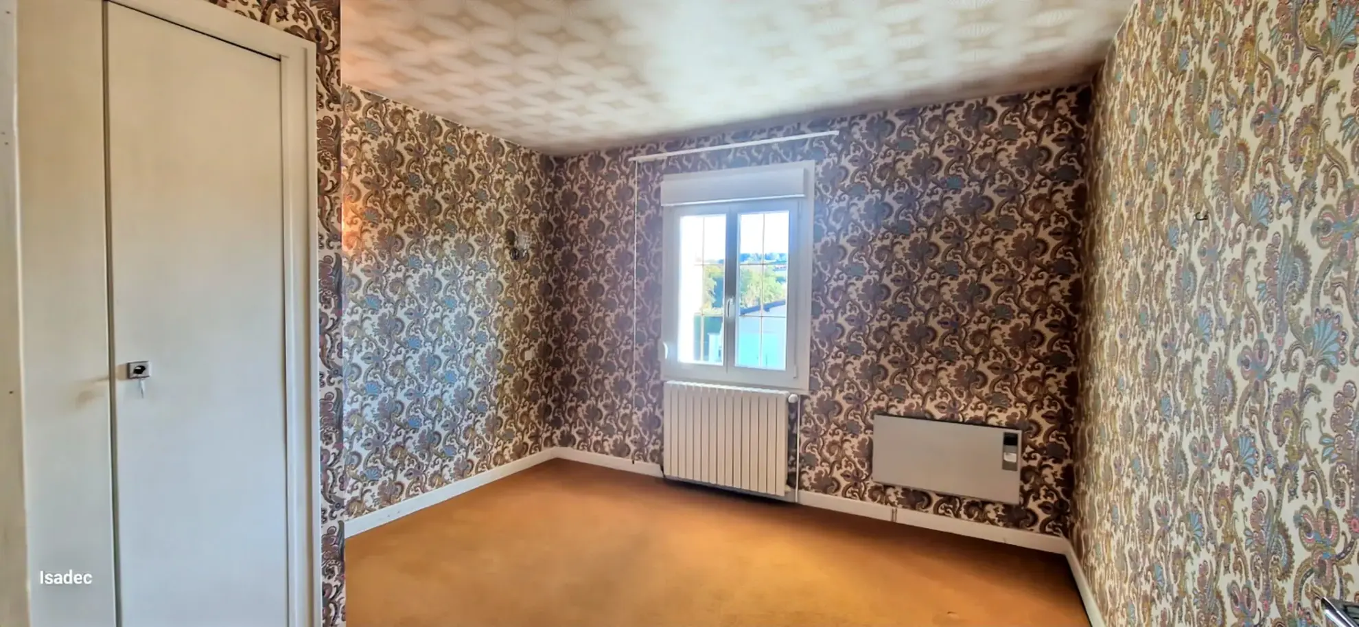 Maison de caractère de 3 niveaux avec 6 chambres, garage et jardin à Leyme dans le Lot 