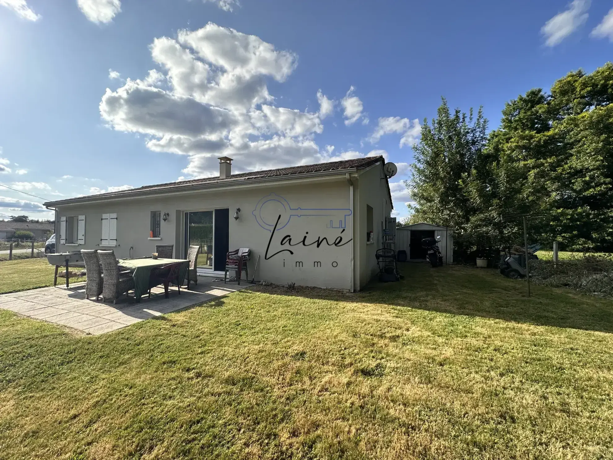 Maison BBC de plain-pied avec jardin à Cours de Pile près de Bergerac 