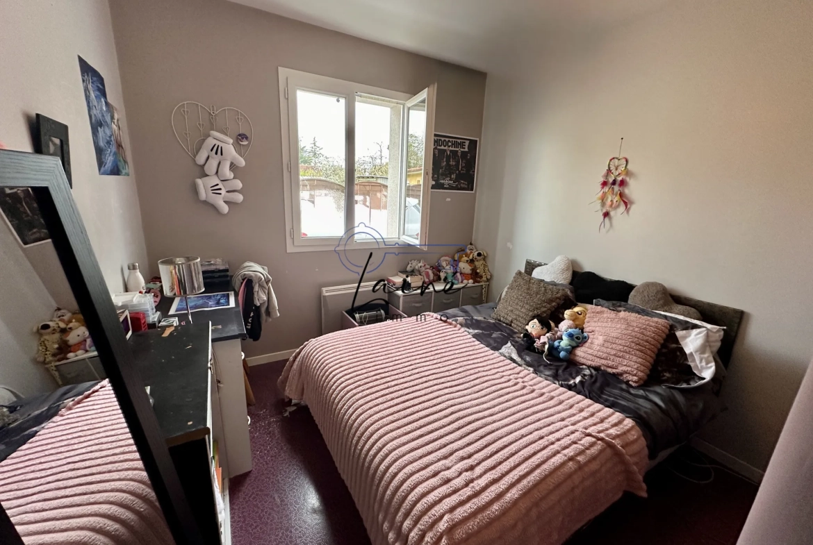 Maison BBC de plain-pied avec jardin à Cours de Pile près de Bergerac 