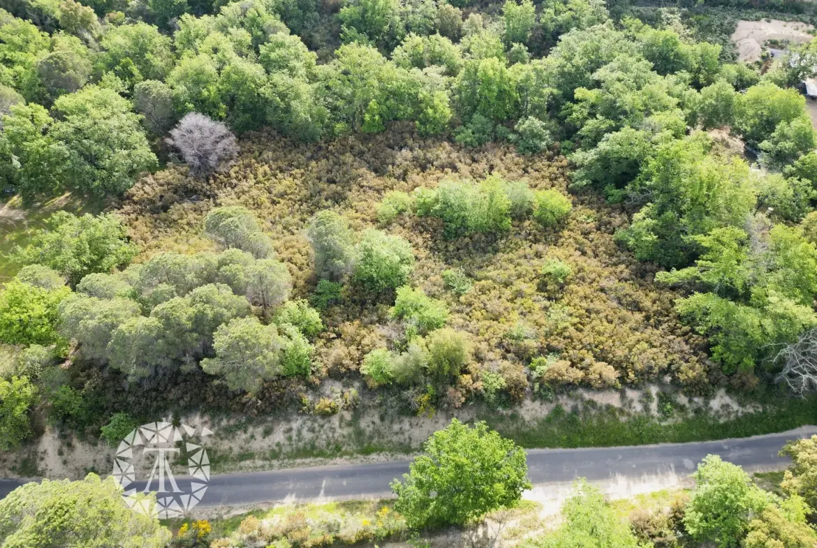Terrain de loisir à vendre à Argeles-sur-Mer avec vue sur le château de Valmy 