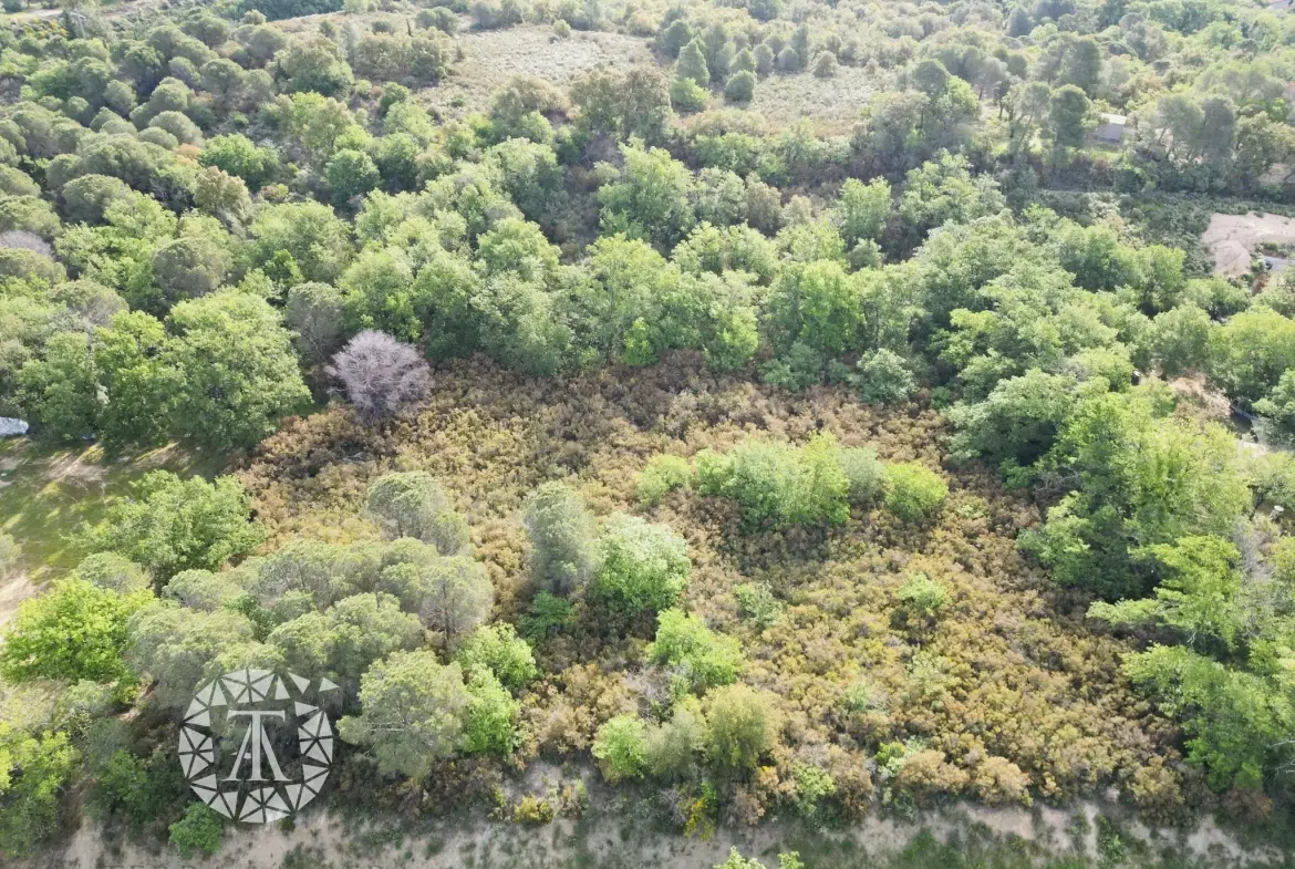 Terrain de loisir à vendre à Argeles-sur-Mer avec vue sur le château de Valmy 