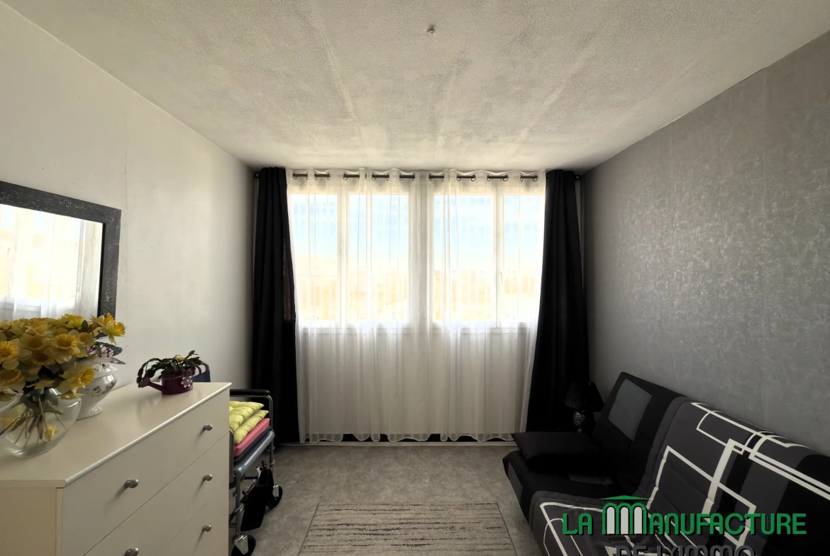 Appartement 4 pièces de 78m² à vendre à Saint-Étienne, secteur Bergson/La Terrasse 