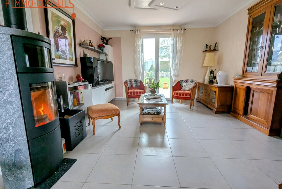 Maison familiale avec 4 chambres, sous-sol complet, emplacement idéal à Nort sur Erdre 