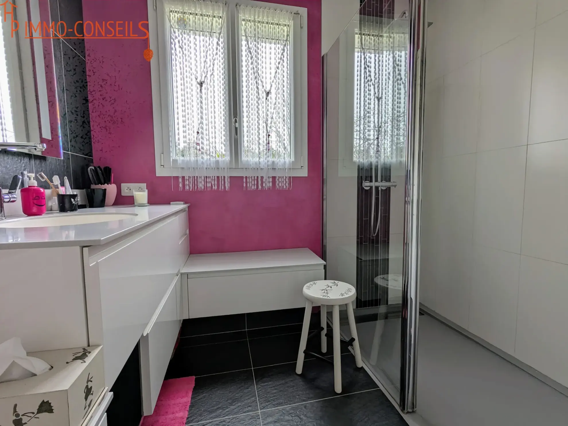 Maison familiale avec 4 chambres, sous-sol complet, emplacement idéal à Nort sur Erdre 