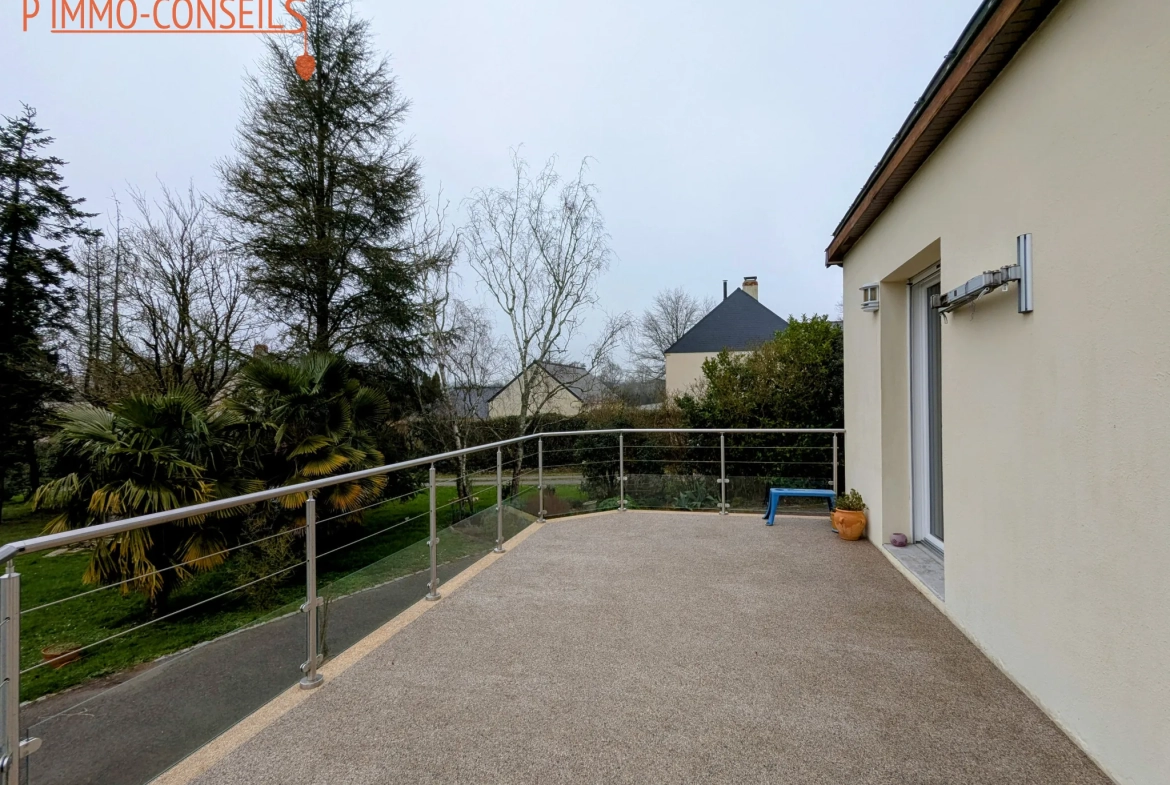 Maison familiale avec 4 chambres, sous-sol complet, emplacement idéal à Nort sur Erdre 