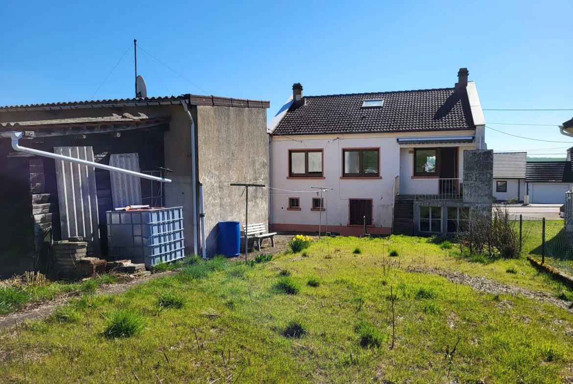 Maison individuelle à Remering de 100 m² avec dépendances et jardin 