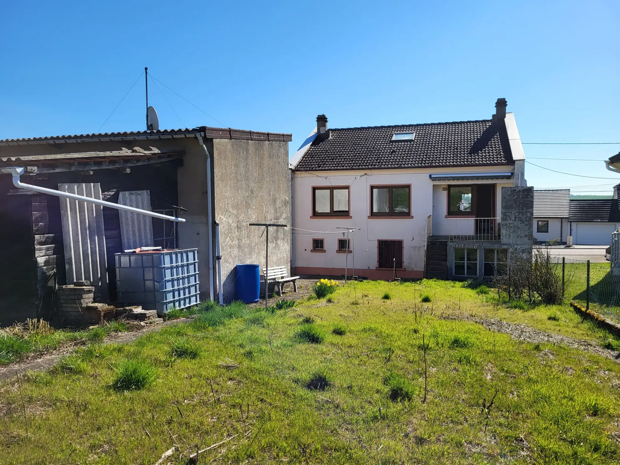 Maison individuelle à Remering de 100 m² avec dépendances et jardin 