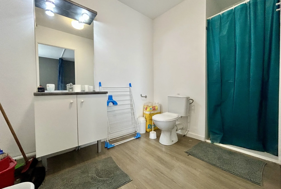 Studio T1 bis à Valenciennes avec location en cours, 32 m² dans résidence sécurisée 