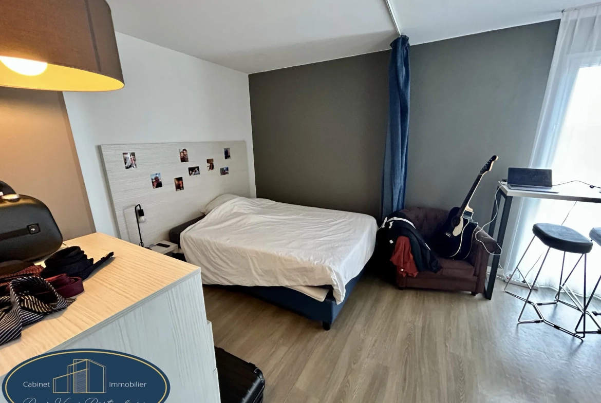 Studio T1 bis à Valenciennes avec location en cours, 32 m² dans résidence sécurisée 