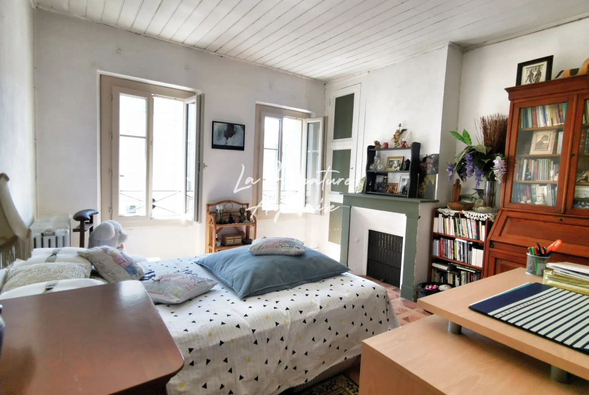 Maison de ville de 110 m² en plein centre d'Agen avec terrasse et cave 