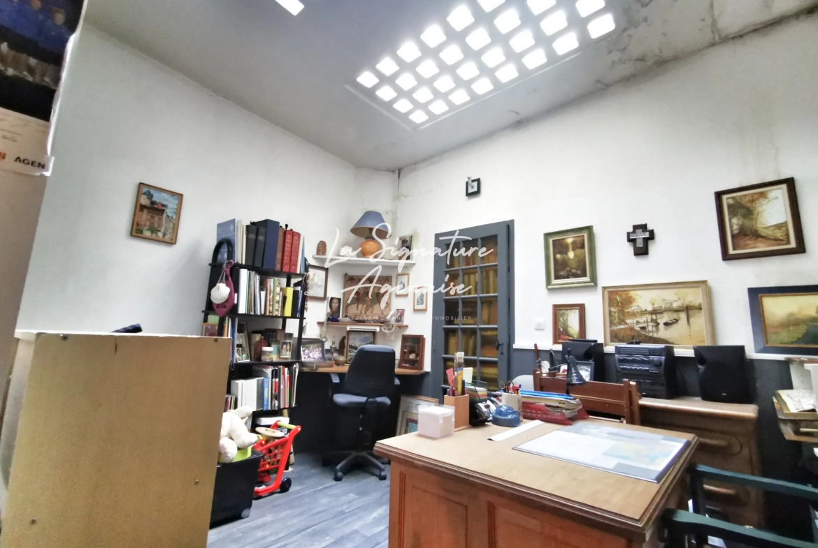 Maison de ville de 110 m² en plein centre d'Agen avec terrasse et cave 