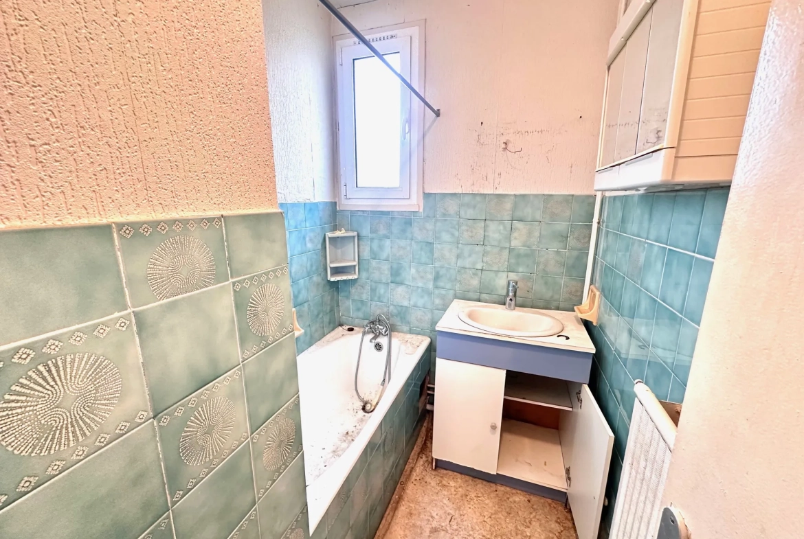 Appartement à Lourdes de 65,81 m² avec garage et cave, parfait pour investissement ou premier achat 