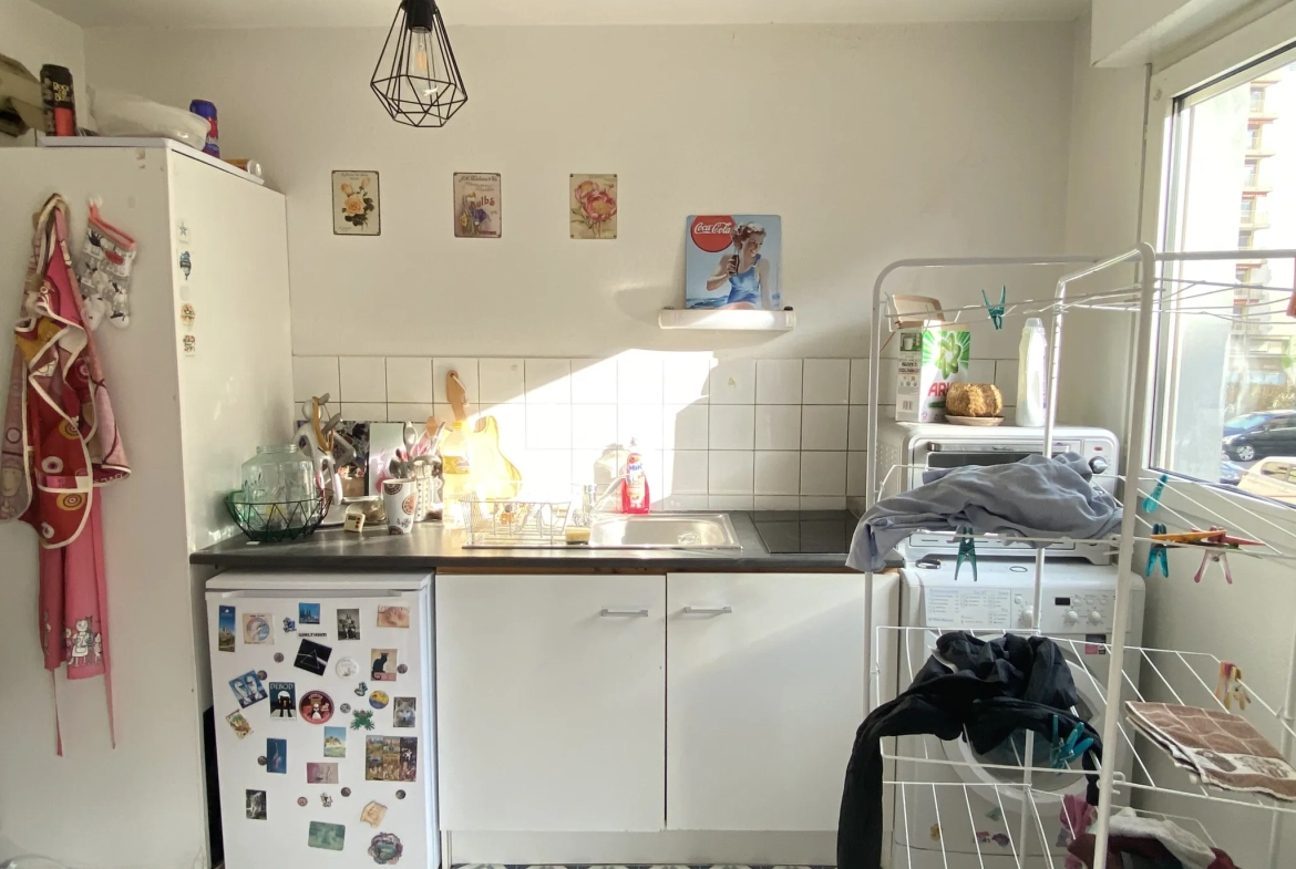 Appartement T2 à vendre à Perpignan, idéal pour investissement locatif avec cave et balcon 
