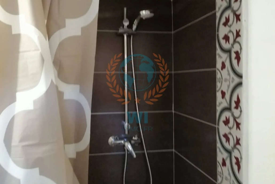 Immeuble résidentiel à Draguignan - Rentabilité locative de 8,4 % 