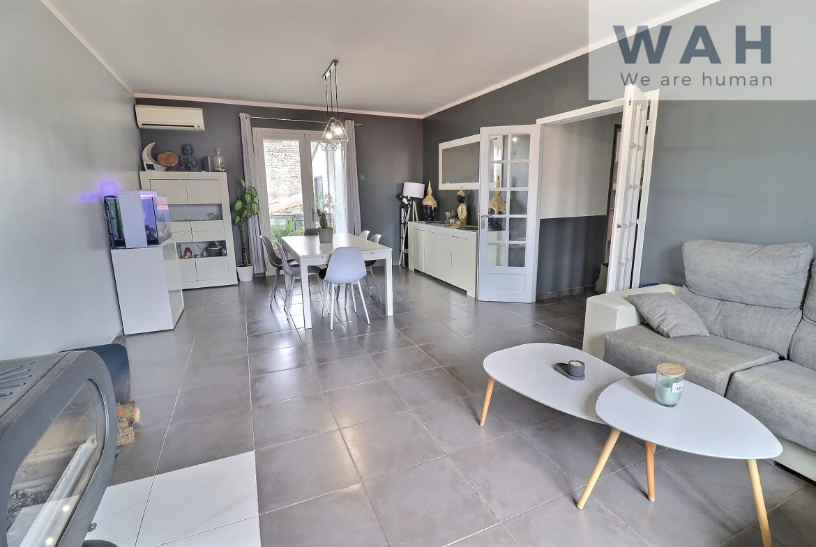 Maison de ville 7 pièces avec jardin à Saint Gilles - 164 m² 
