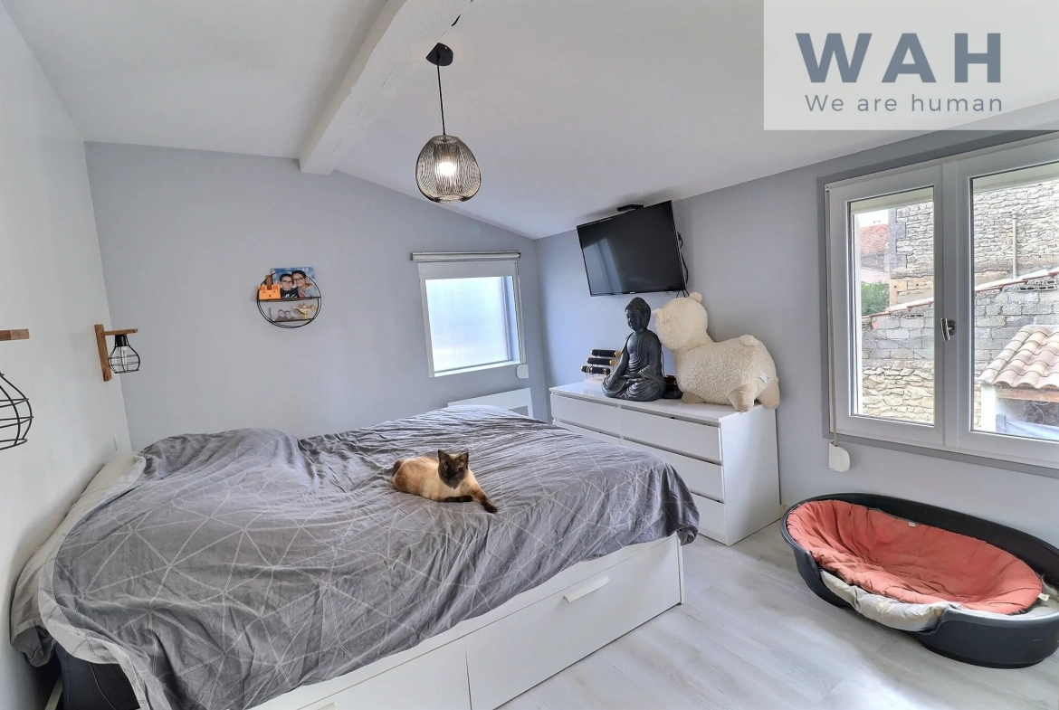 Maison de ville 7 pièces avec jardin à Saint Gilles - 164 m² 