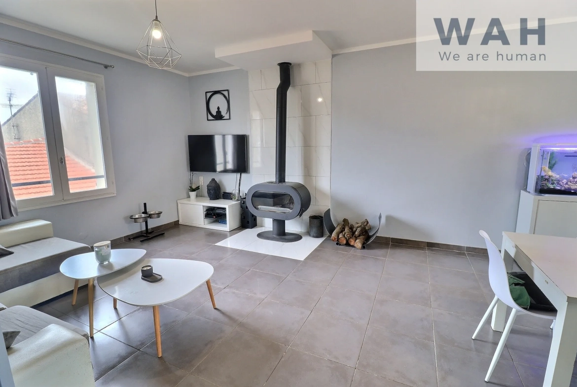 Maison de ville 7 pièces avec jardin à Saint Gilles - 164 m² 