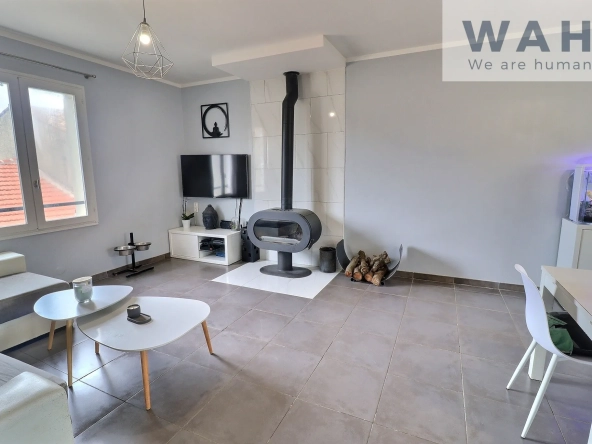 Maison de ville 7 pièces avec jardin à Saint Gilles - 164 m²
