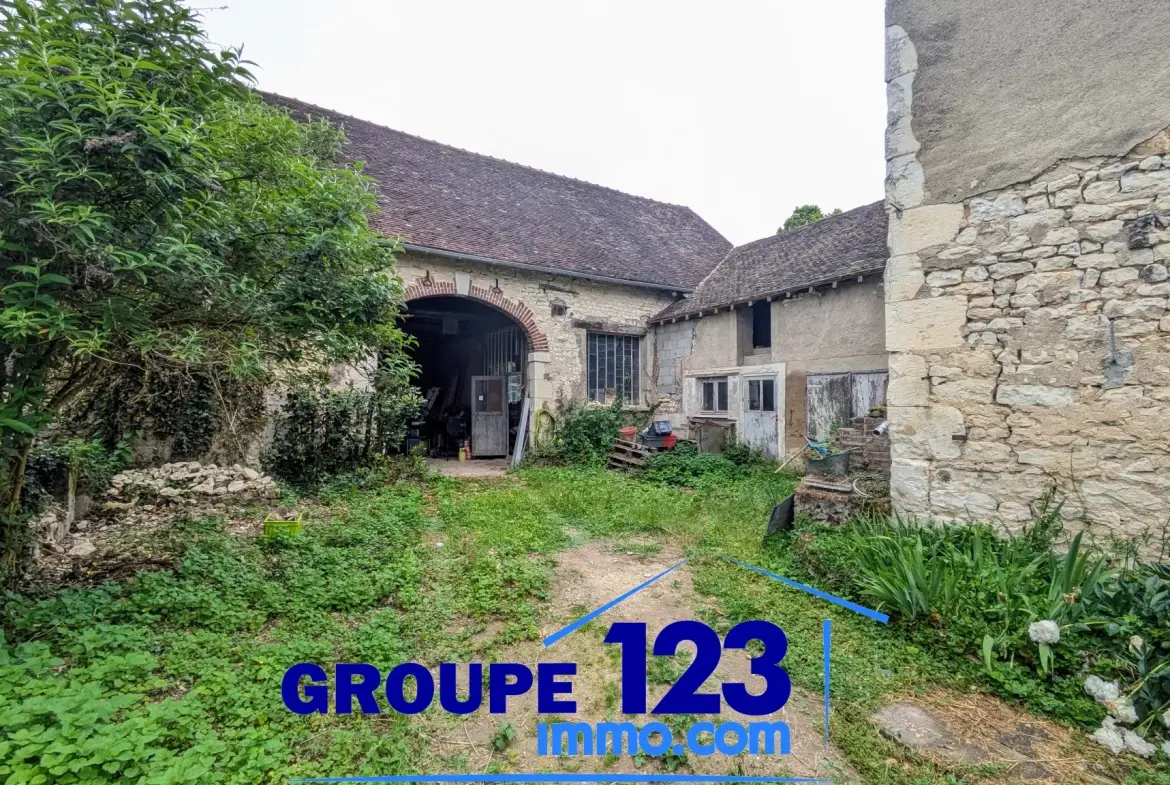 Maison avec dépendances et potentiel d’aménagement à Cheny (89400) 