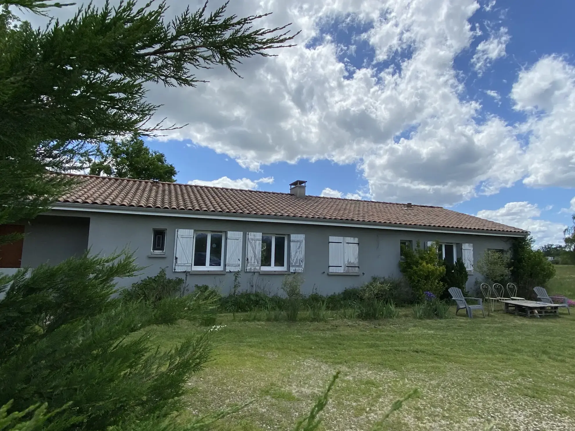 Maison 5 chambres à Lignan de Bazas – Prestige et confort avec panneau solaire 
