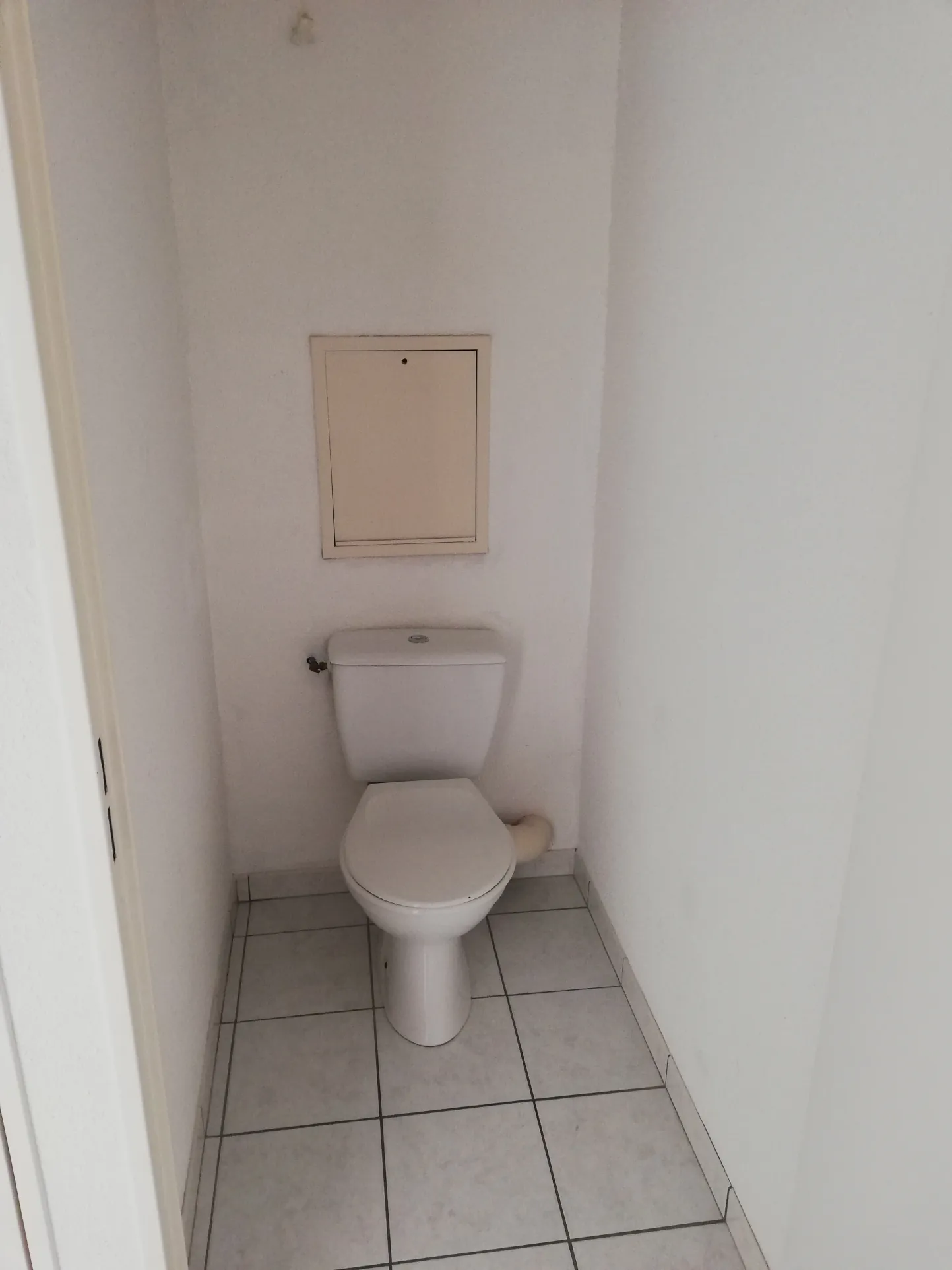 Appartement lumineux de 2 pièces avec balcon et parking à Vierzon 