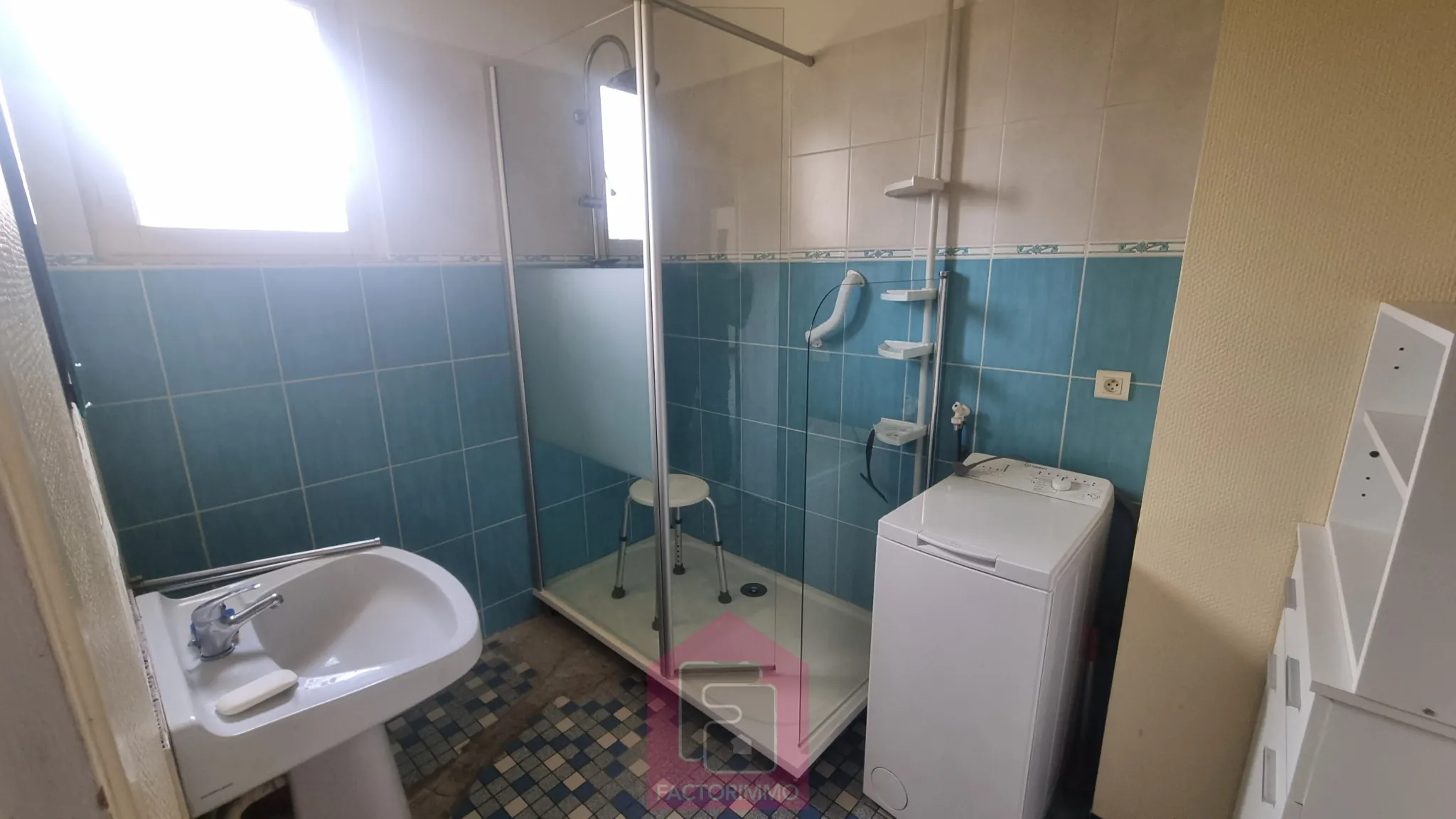 Maison à vendre à Puy l'Évêque avec garage et jardin - Potentiel d'extension 