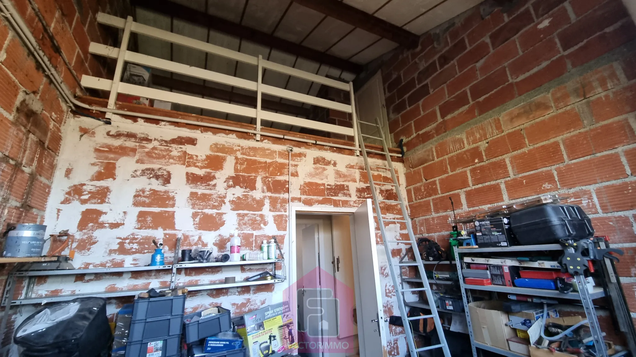 Maison à vendre à Puy l'Évêque avec garage et jardin - Potentiel d'extension 