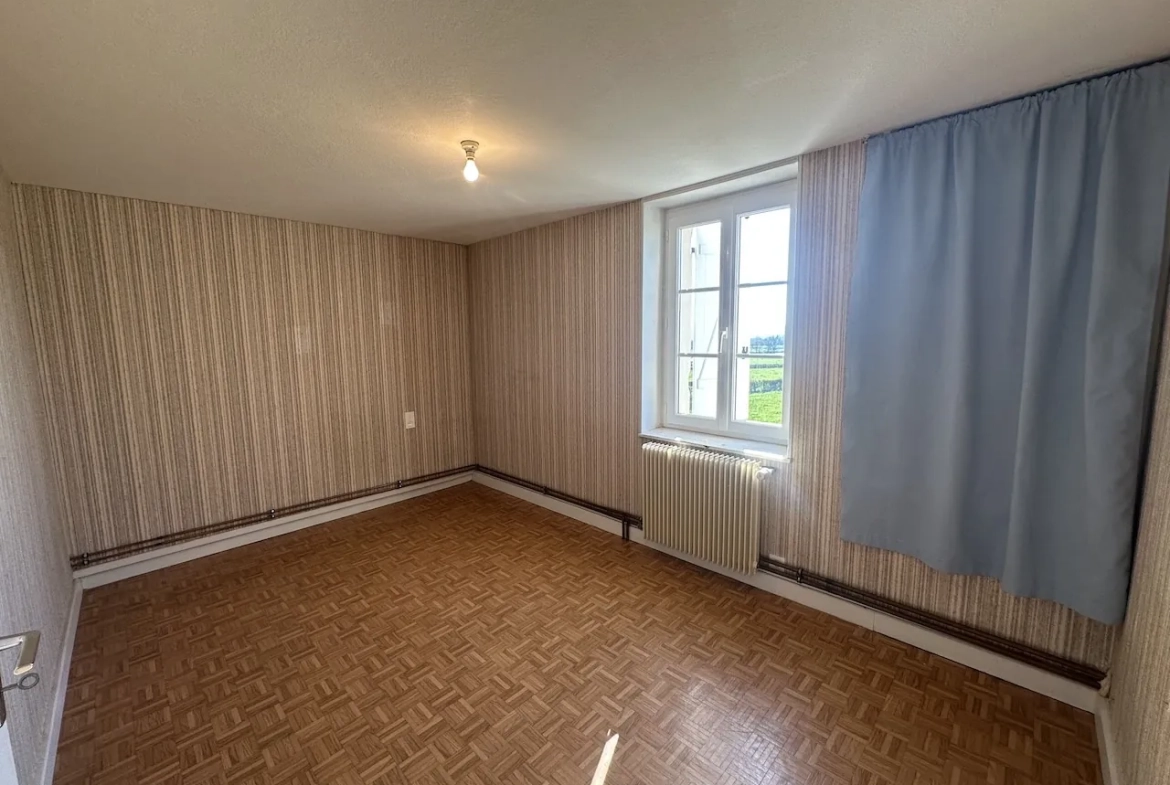 Maison rénovée avec 3 chambres et terrain de 1,7 ha à Chambilly 